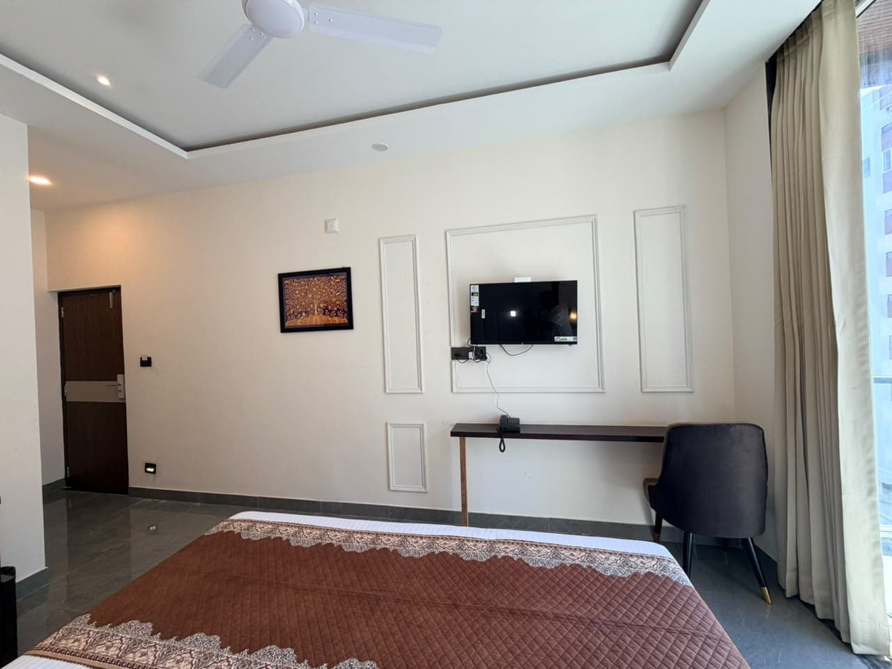 Basalt Balcony Room Category C view 2