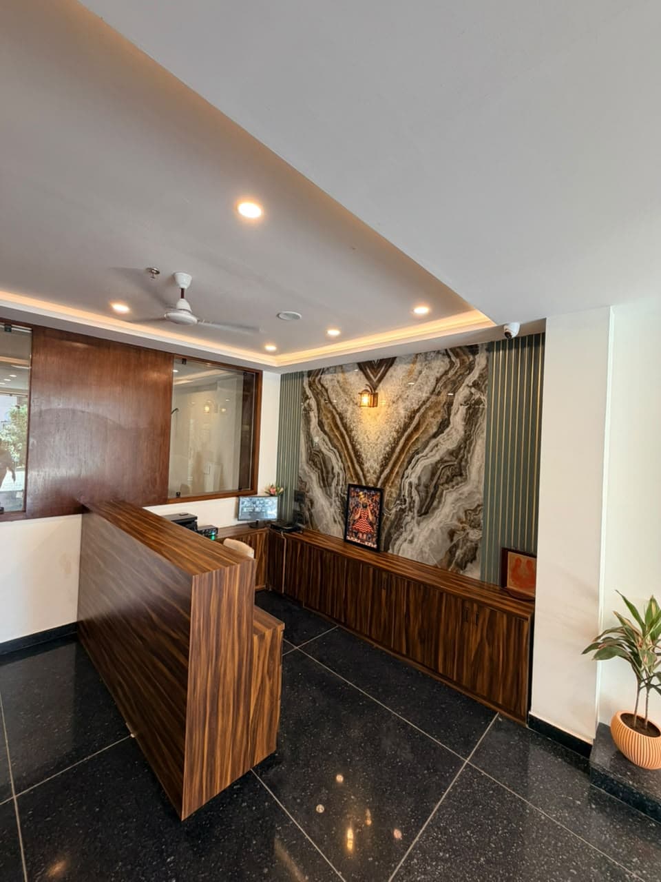 Hotel entrance and reception view 3